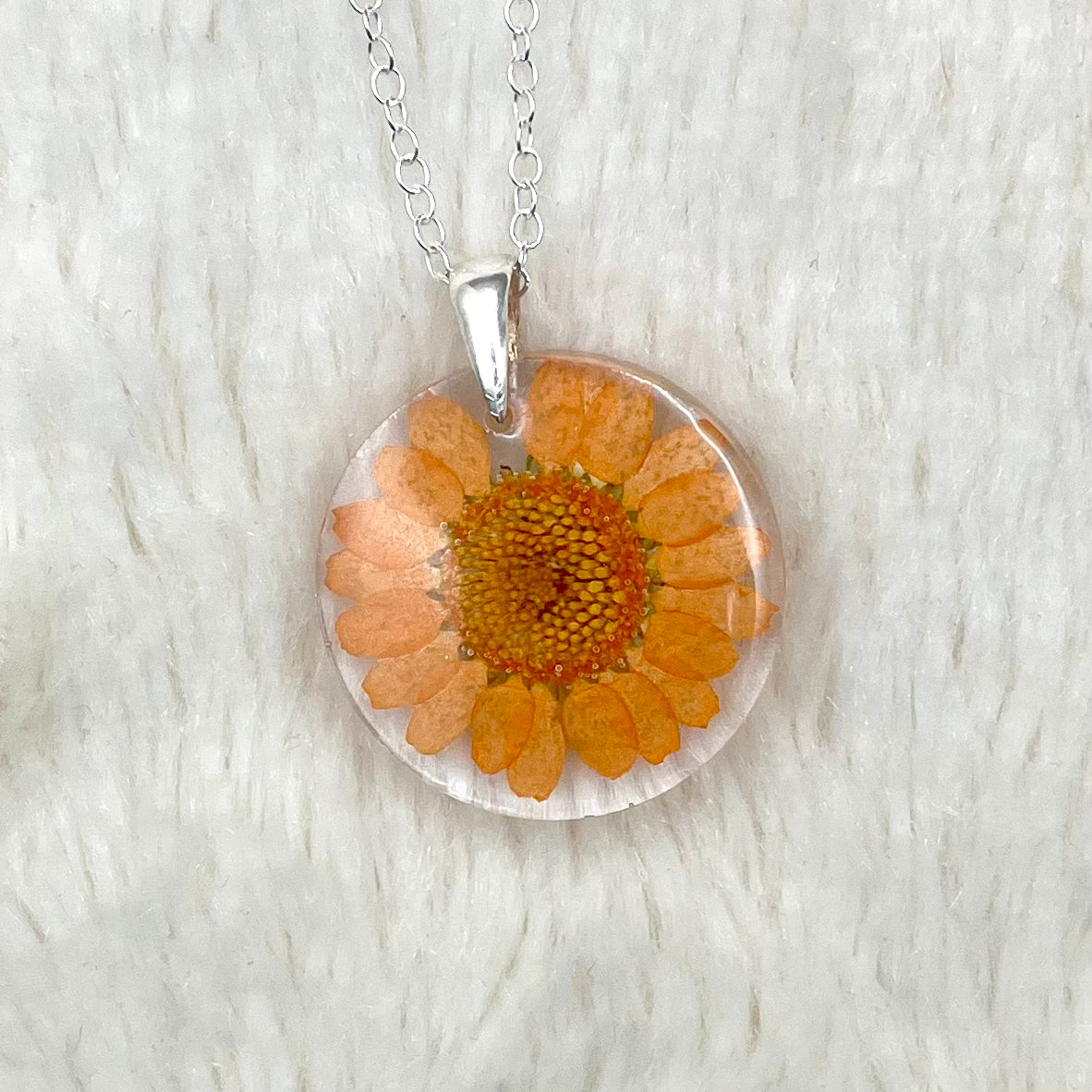 Daisy Flower Necklace